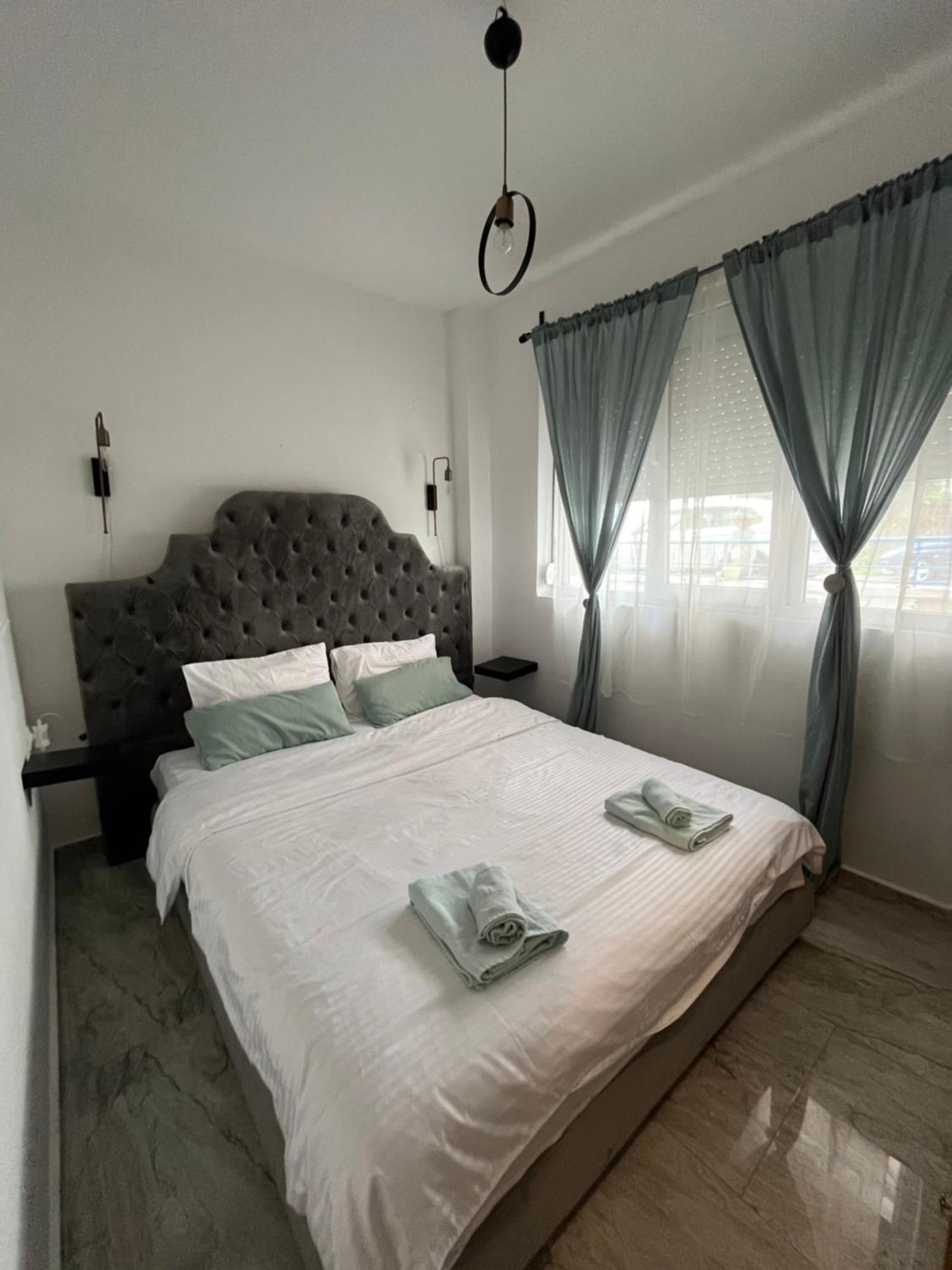 Mila Deluxe Apartment Peraia  Bagian luar foto